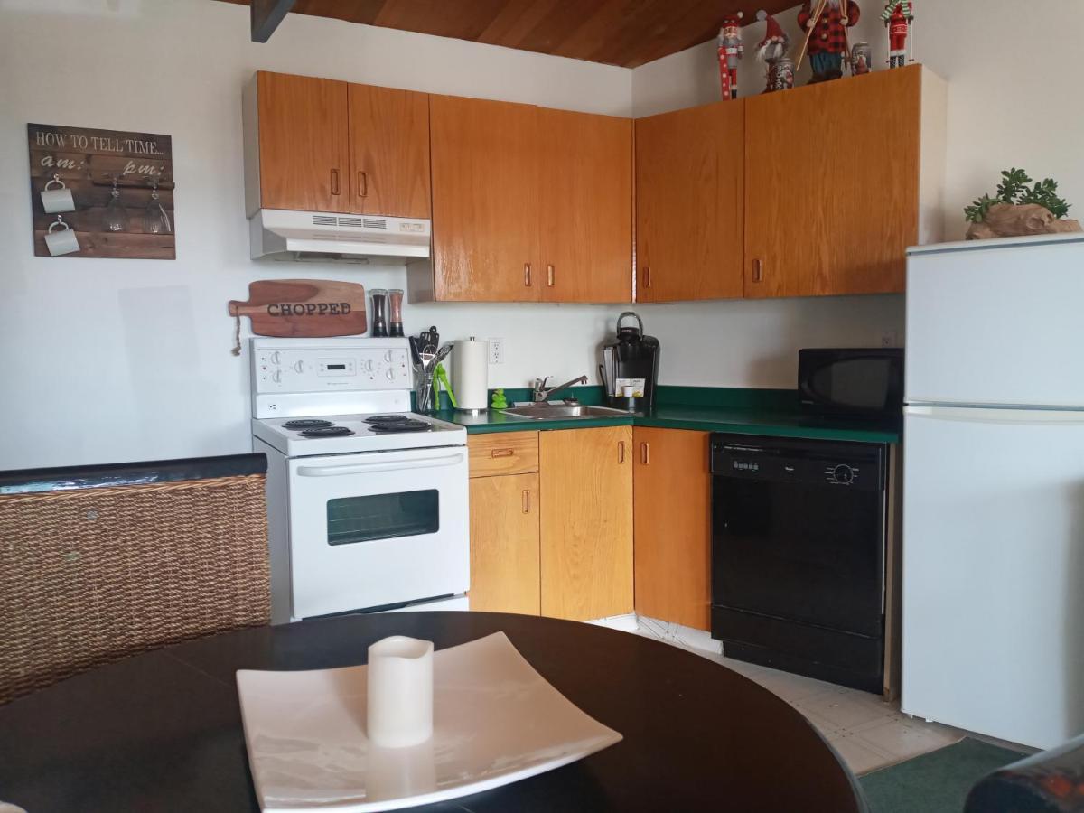 Village Center 2 Bedroom Condo Big White المظهر الخارجي الصورة